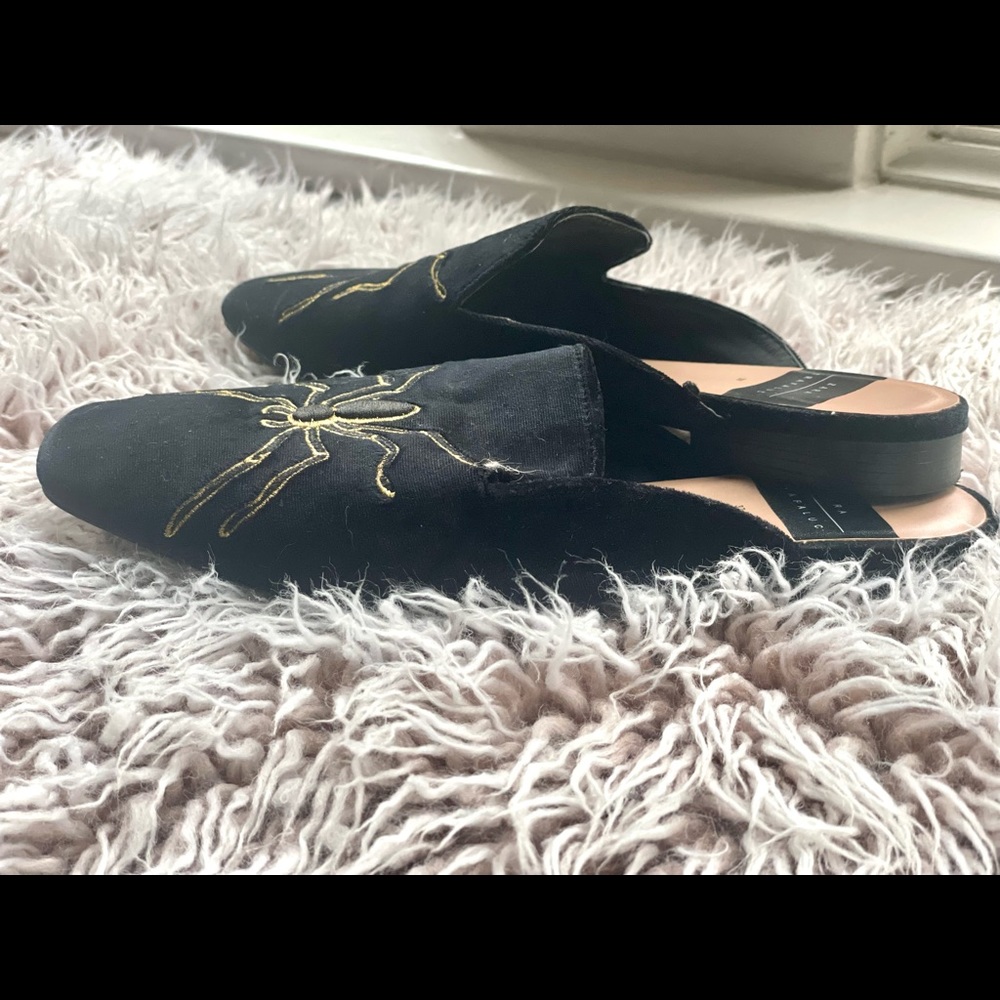 Flats shoe